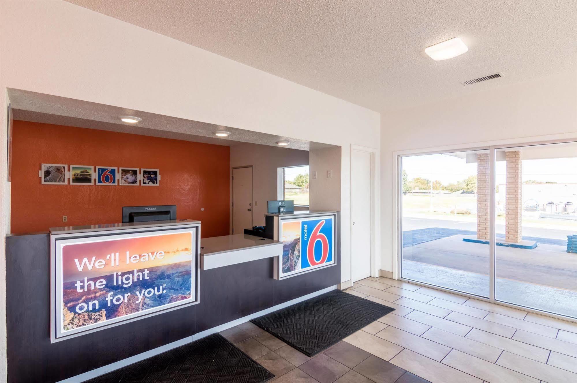 Motel 6-Clinton, Ok Eksteriør billede